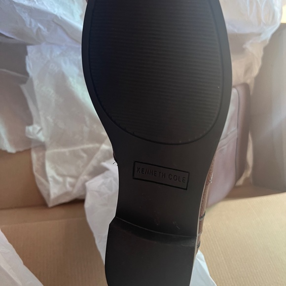 Kenneth Cole "Reaction" mid-calf bootie (original box) - Picture 5 of 5